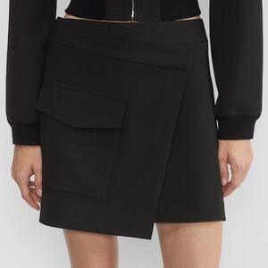 Aritzia Happy Hour Skirt — Black, Size 0